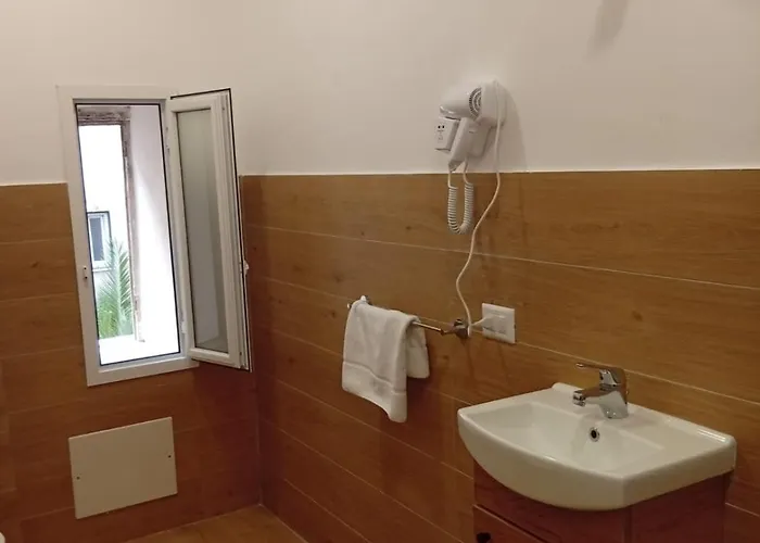 E Rosaroll 3* Неаполь