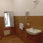 E Rosaroll 3* نابولي