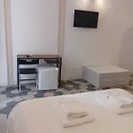 E Rosaroll 3* نابولي