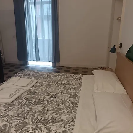 E Rosaroll بيت ضيافة نابولي