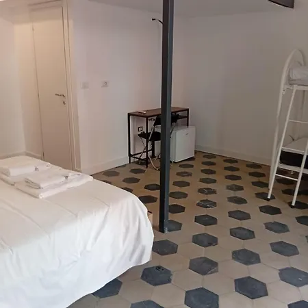 E Rosaroll 3* Neapol