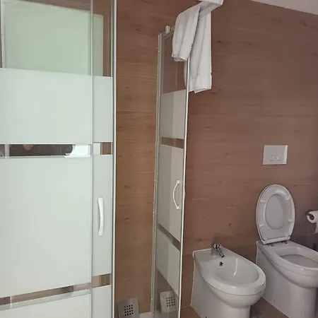 E Rosaroll Pensjonat