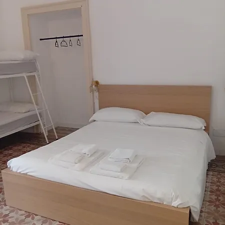 E Rosaroll 3* Neapol